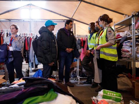 WOSM Secretary General Ahmad Alhendawi visits Poland, where Scouts & Guides are welcoming and helping refugees arriving from Ukraine.