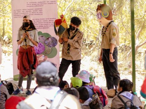 Scouts giving sustainable education training